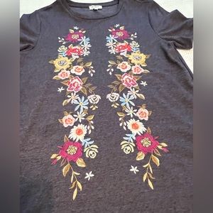 Entro floral embroidered dress. With pockets!